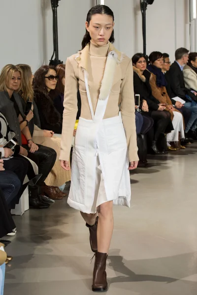 Look 8